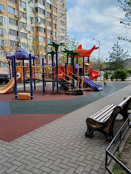 2-комн квартира, 72 м², р-н Черемушки (№123805)