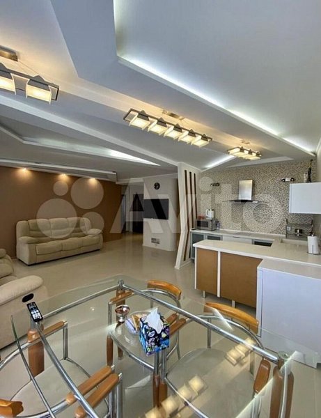 Продается 4-комн квартира, 114 м², р-н 40-лет Победы, 