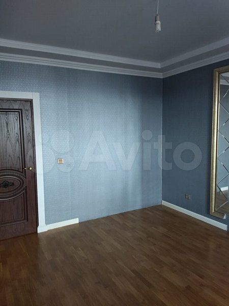 2-комн квартира, 64 м², р-н Российская ул (№124835)
