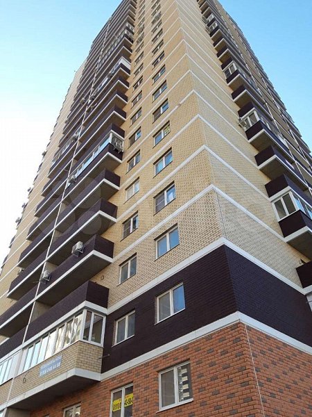 Продается 1-комн квартира, 55.7 м², р-н Гидростроителей, 