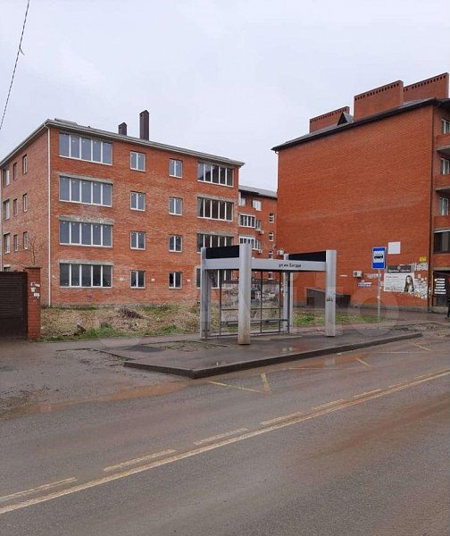 3-комн квартира, 105 м², р-н Российская ул (№124311)