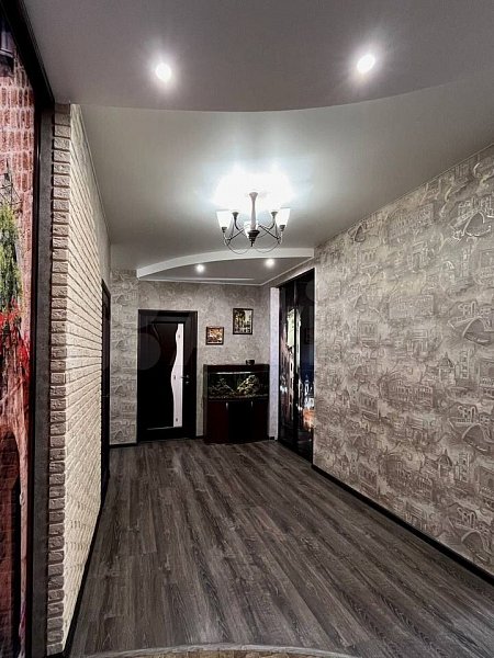 6-комн квартира, 154.4 м², р-н Комсомольский (№129088)