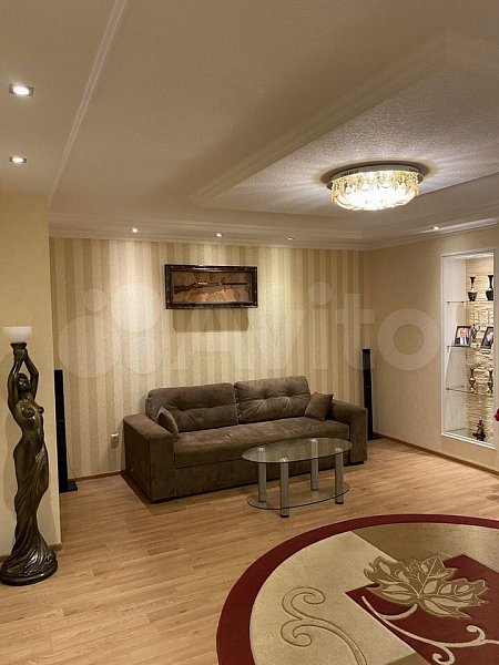 Продается 3-комн квартира, 100.5 м², р-н Петра Метальникова, 