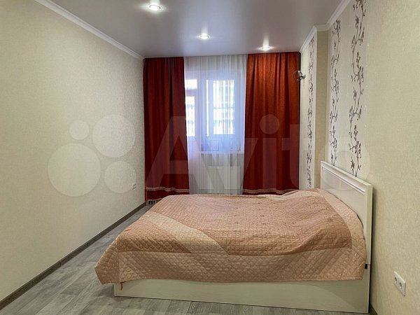 Продается 2-комн квартира, 56 м², р-н Славянский, 
