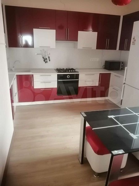 2-комн квартира, 68.8 м², р-н Немецкая деревня (№124617)