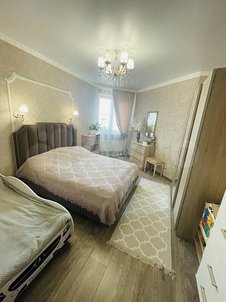 2-комн квартира, 79 м², р-н Центр (№123839)