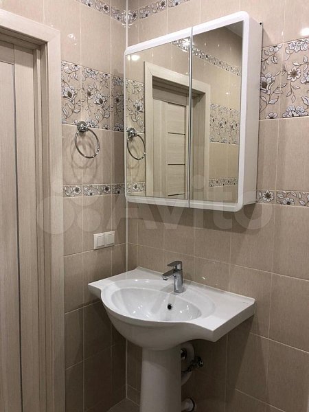 1-комн квартира, 46 м², р-н Гидростроителей (№123754)