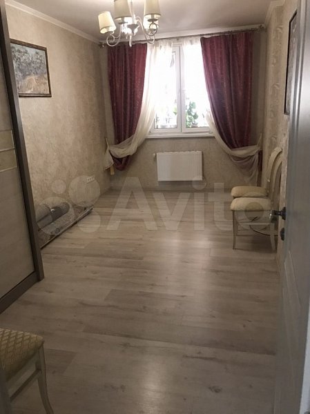3-комн квартира, 100 м², р-н Петра Метальникова (№124433)