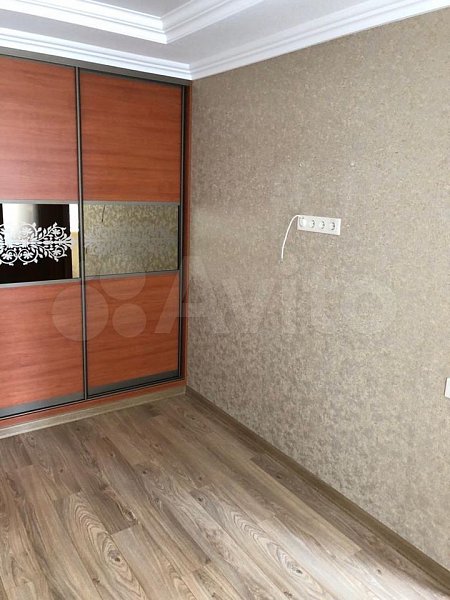 2-комн квартира, 65 м², р-н Гидростроителей (№123898)