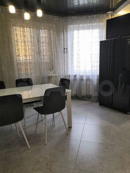 6-комн квартира, 184.6 м², р-н Фестивальный (№125348)