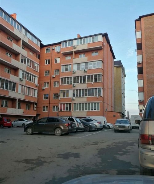 2-комн квартира, 61 м², р-н Российская ул (№124624)