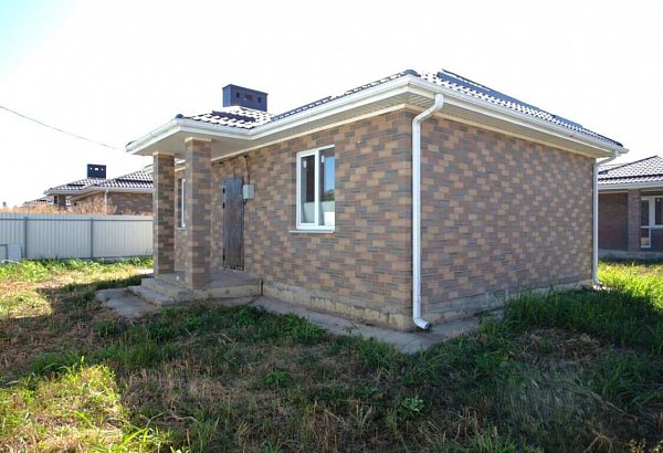 Дом 64.7 м², уч. 4.1 сот., КП Семейный