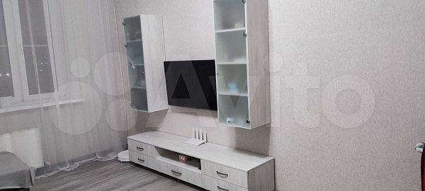 Продается 1-комн квартира, 40.3 м², р-н Гидростроителей, 