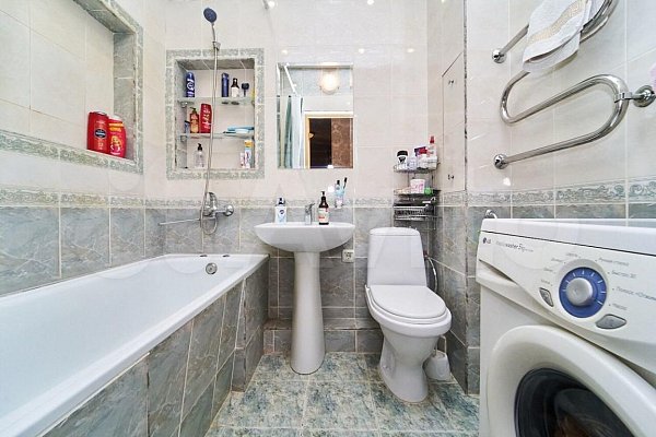 4-комн квартира, 90 м², р-н Селезнева-СБС (№125027)