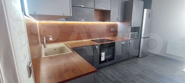 Продается 2-комн квартира, 64 м², р-н Славянский, 