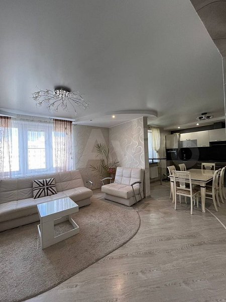 Продается 6-комн квартира, 154.4 м², р-н Комсомольский, 