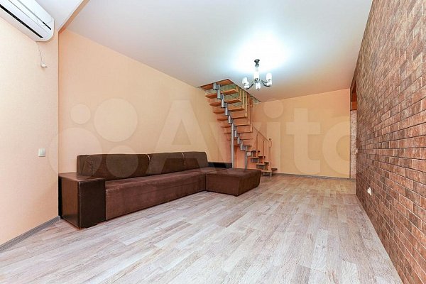 4-комн квартира, 129.1 м², р-н Петра Метальникова (№127580)