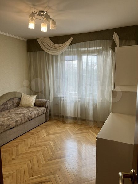 4-комн квартира, 74.9 м², р-н Гидростроителей (№126085)