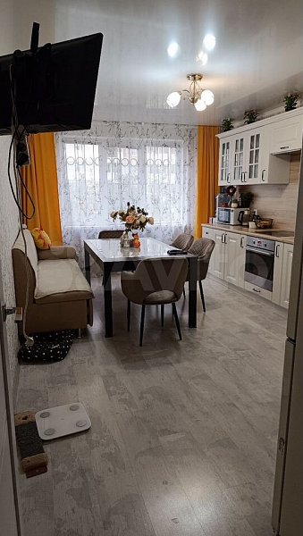 3-комн квартира, 91 м², р-н Российская ул (№124402)