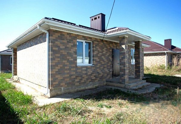 Дом 64.7 м², уч. 4.1 сот., КП Семейный