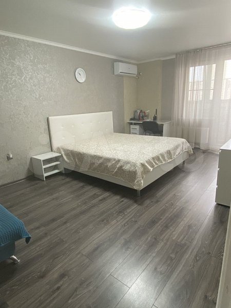 1-комн квартира, 41.8 м², р-н Гидростроителей (№124156)