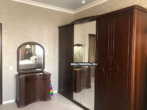 2-комн квартира, 72 м², р-н Центр (№124841)