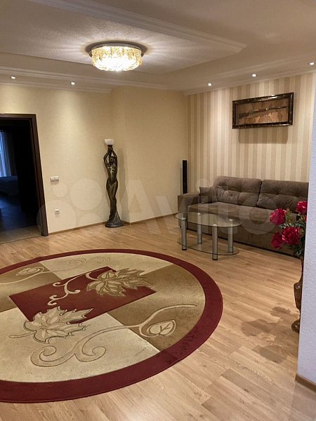 3-комн квартира, 100.5 м², р-н Петра Метальникова (№124351)