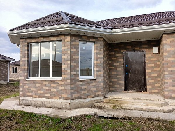 Продается Дом 85.5 м², уч. 4.1 сот., КП Семейный