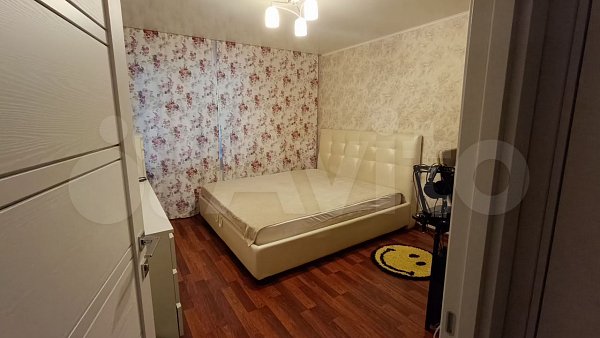 3-комн квартира, 91 м², р-н Российская ул (№124402)