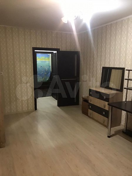 3-комн квартира, 98.2 м², р-н Гидростроителей (№124672)